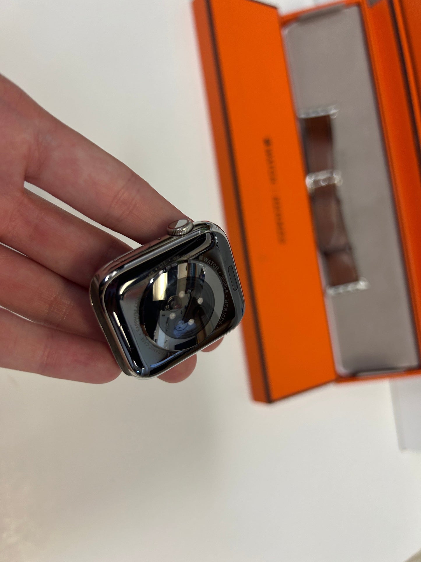 Apple Watch Series 6 Hermès 44mm with two Hermès Watch Bands (Leather Deployment, Rubber Band, Sport Band))