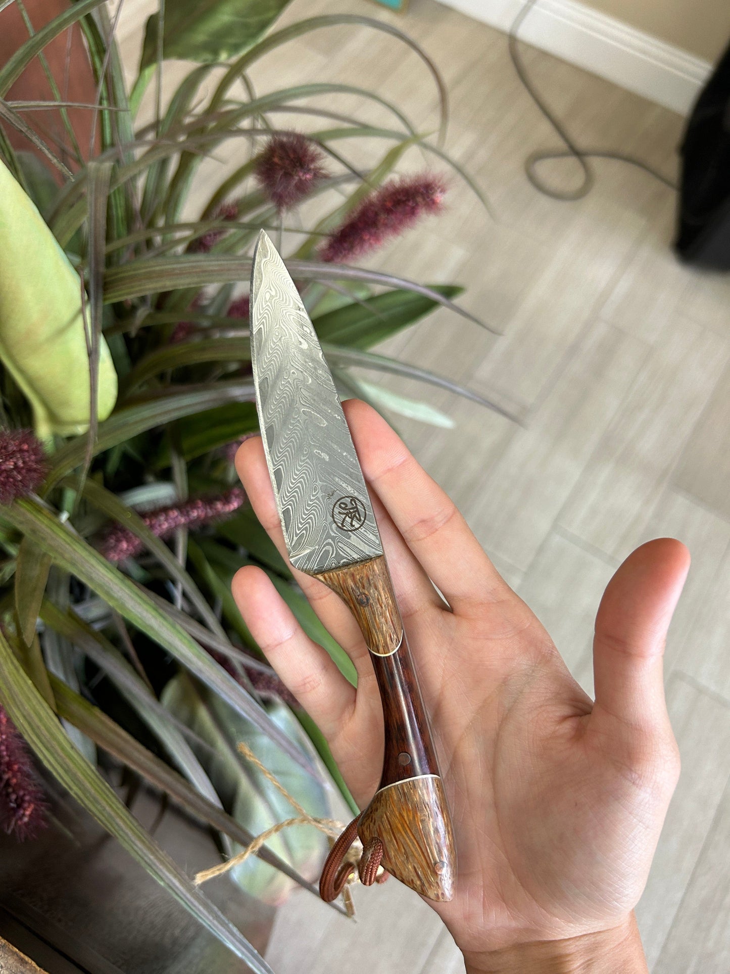 Custom Snakewood Knife with Red Palm Feather Pattern Damascus Blade and Leather Sheath