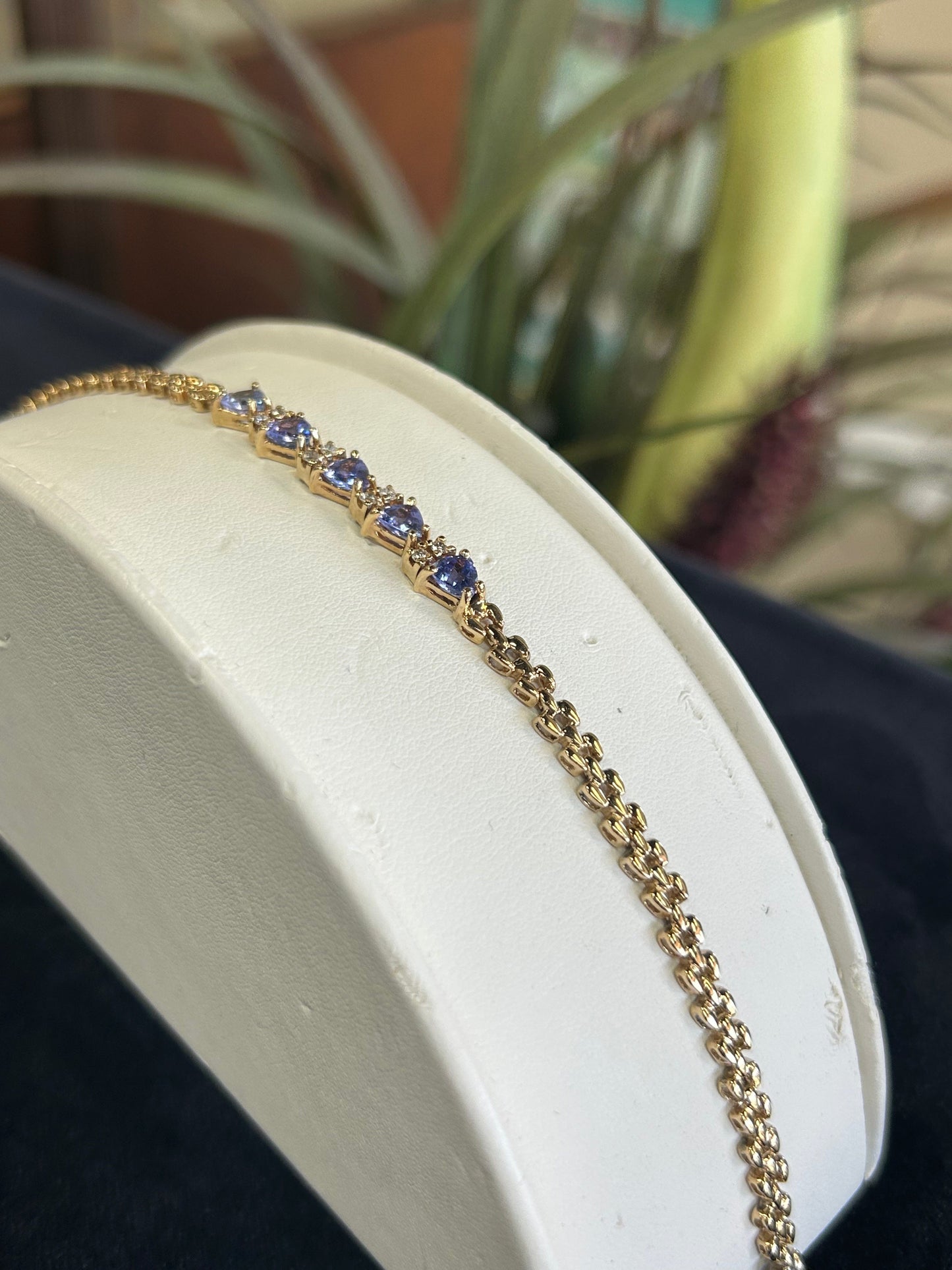 Tanzanite and Diamond Gemstone Bracelet