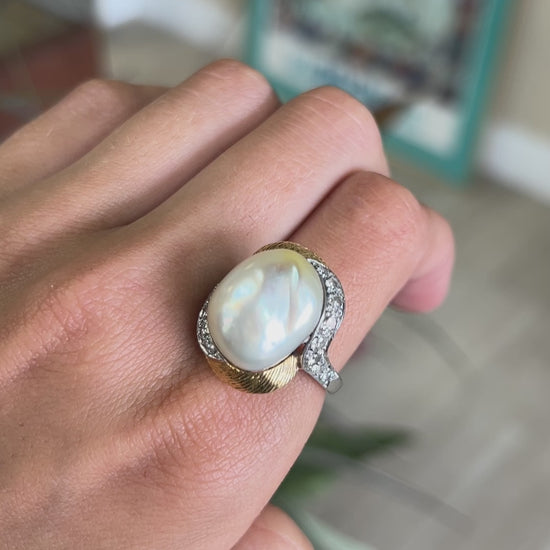 Vintage Platinum 18kt Yellow Gold Large Pearl and Diamond Ring