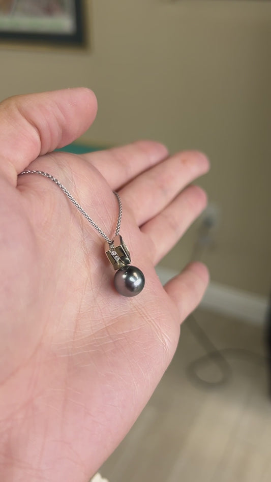 Black Pearl and Diamond Necklace in White Gold