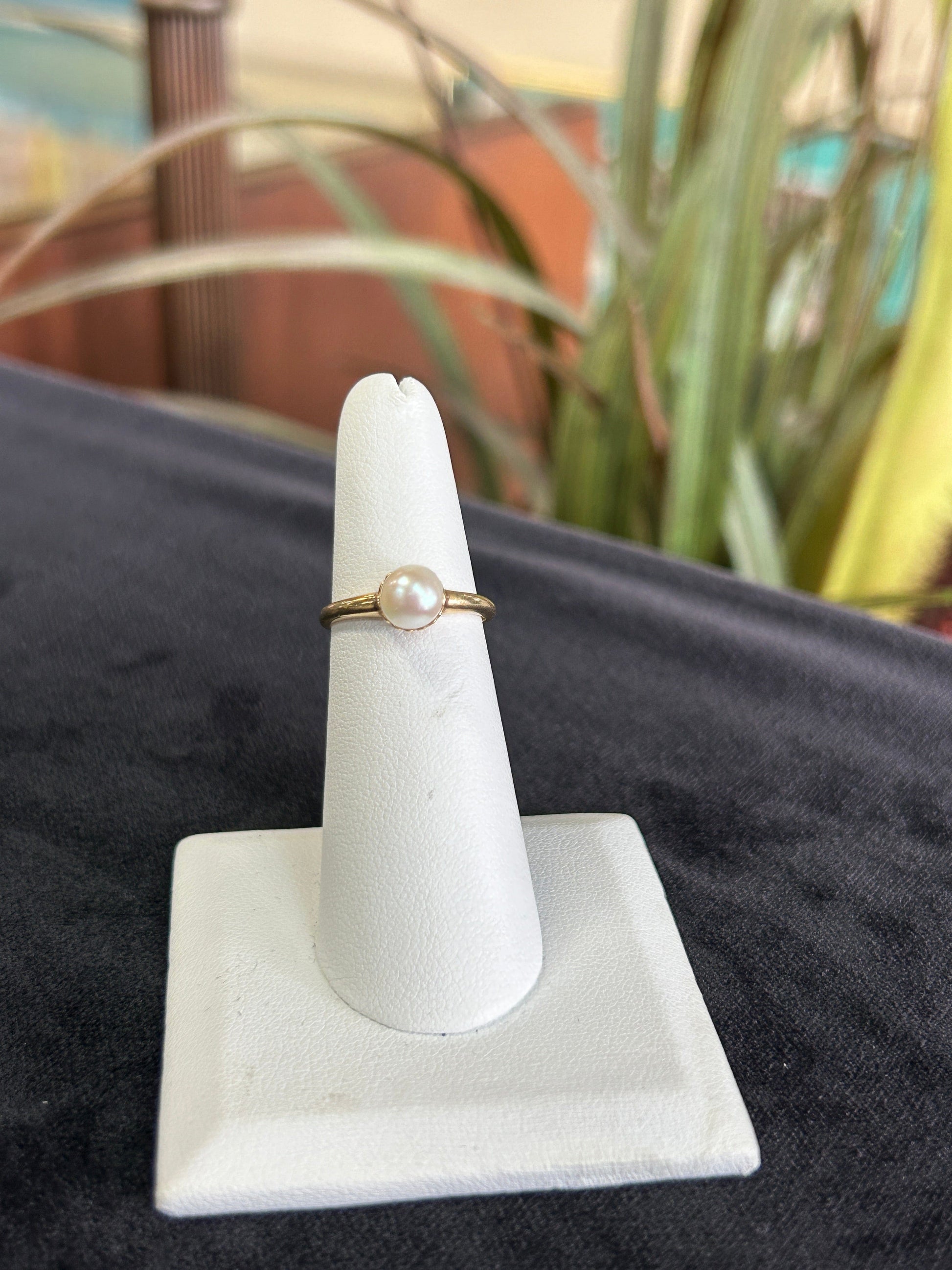 Solitaire Freshwater Yellow Gold Ring