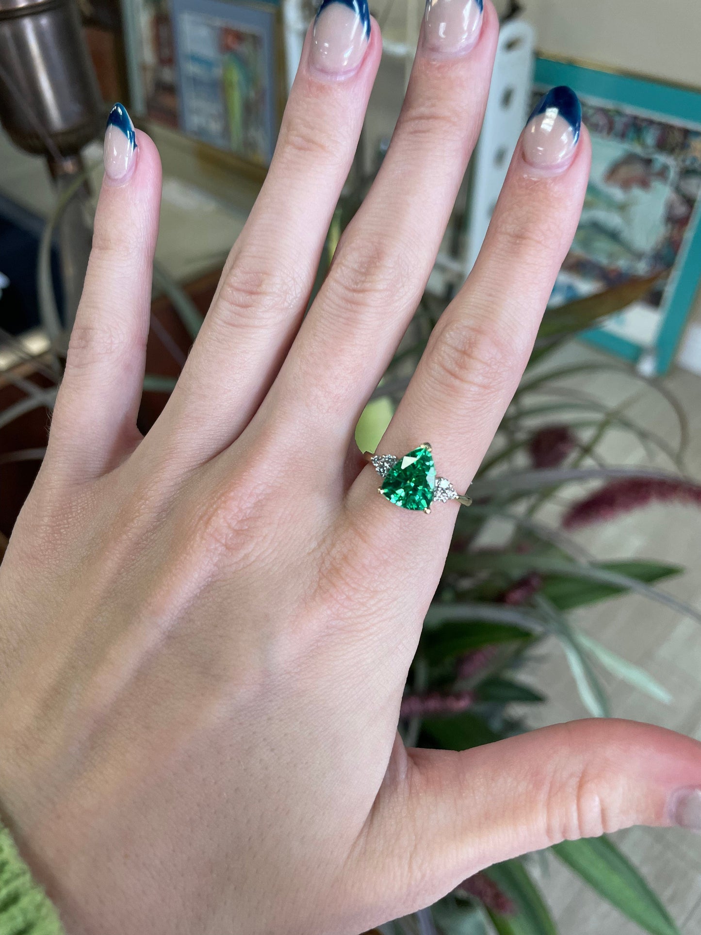 Pear Shape Green Stone Diamond Gemstone Ring