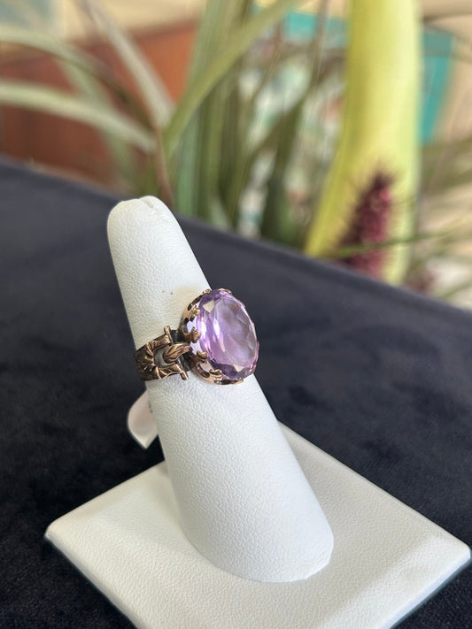 Amethyst Vintage Yellow Gold Ring 