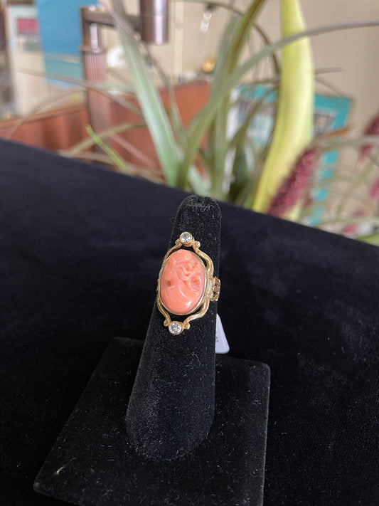 Vintage Yellow Gold Coral Cameo Ring 
